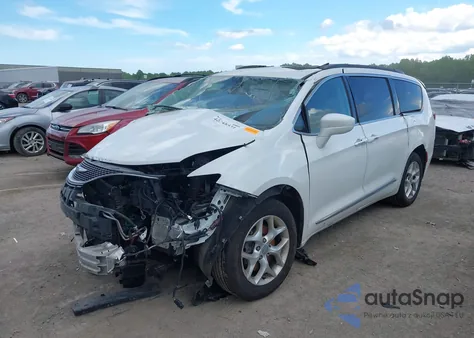 2017 Chrysler Pacifica Touring-L from USA, damaged, VIN 2C4RC1BG5HR571659